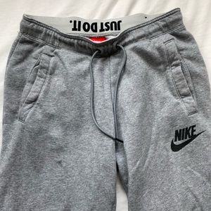 Nike Joggers